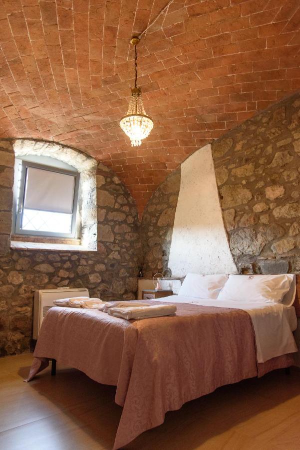 Casale 1541 Bed & Breakfast Bolsena Bagian luar foto