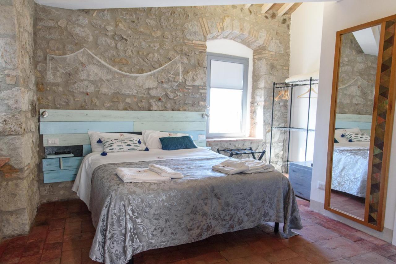 Casale 1541 Bed & Breakfast Bolsena Bagian luar foto