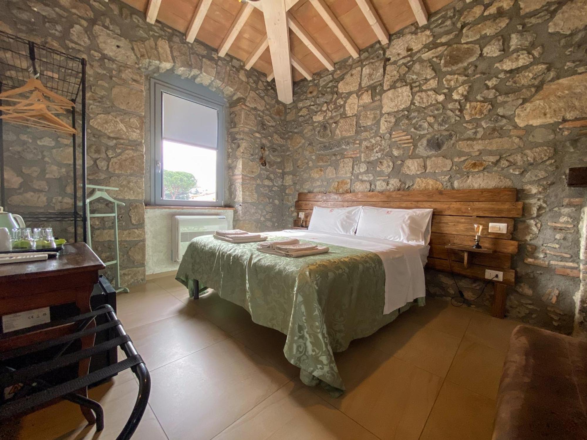 Casale 1541 Bed & Breakfast Bolsena Bagian luar foto